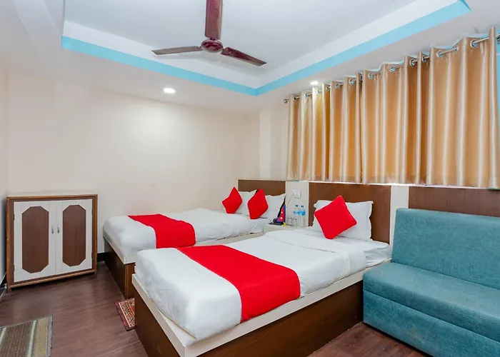 Oyo 811 New Pokhara Palace