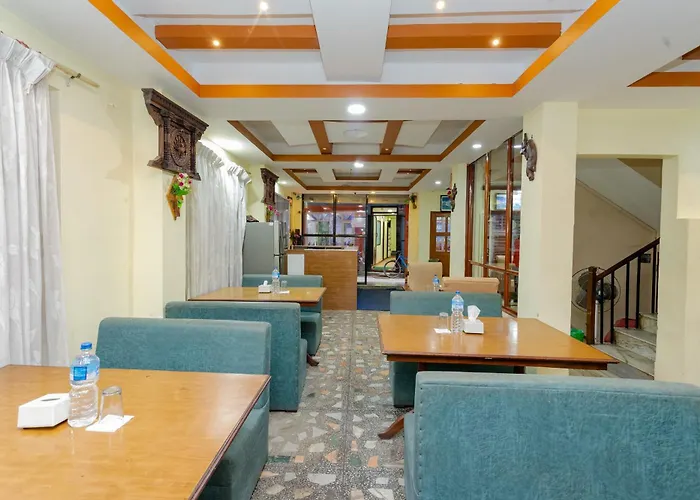 Hotel Oyo 811 New Pokhara Palace