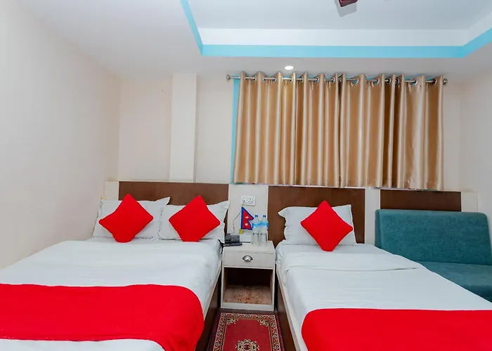 Oyo 811 New Pokhara Palace Hotel *